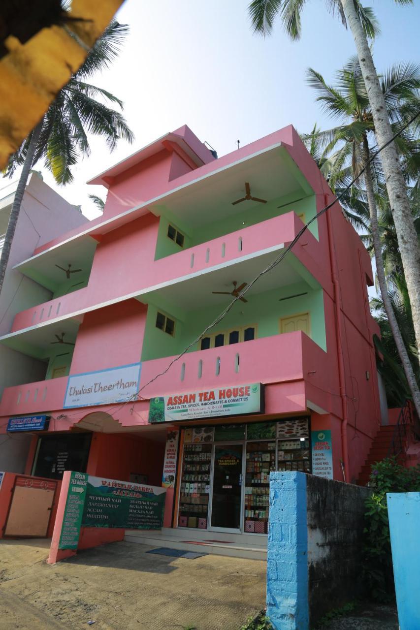 Shirleys Beach Hotel Kovalam Exterior foto